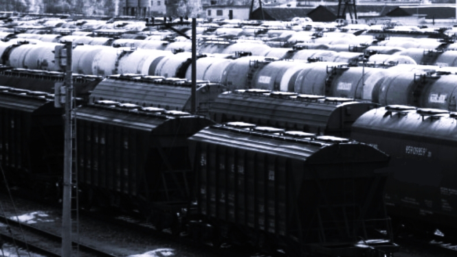 Attēlā ir dzelzceļa vagoni